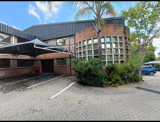 BUSINESS PROPERTY TO RENT IN HALFWAY HOUSE